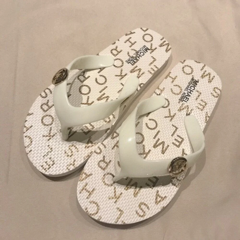 Michael Kors Girls Thongs Flip Flop Sandals Ivory / Cream / Beige / Gold Size 13